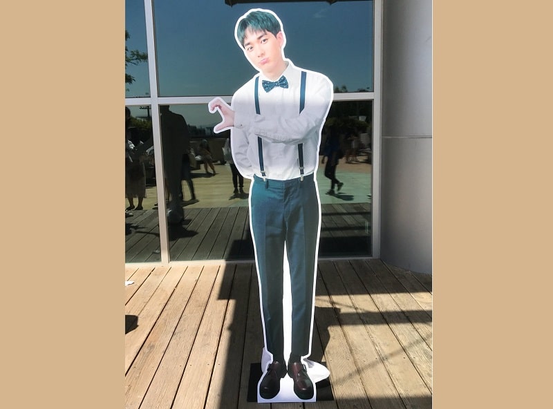 standee bằng formex